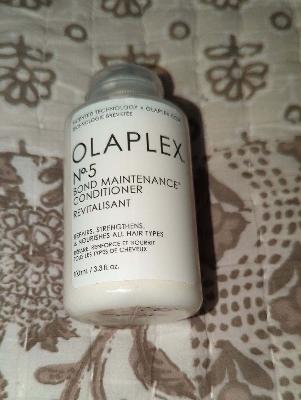 OLAPLEX No.5 Bond Maintenance Conditioner - White